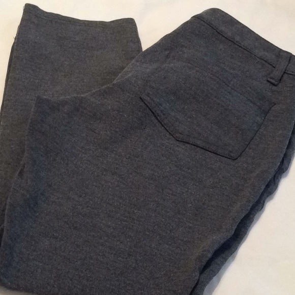 TIME & TRU  CAPRIS REAL STRETCHY - Picture 2 of 5